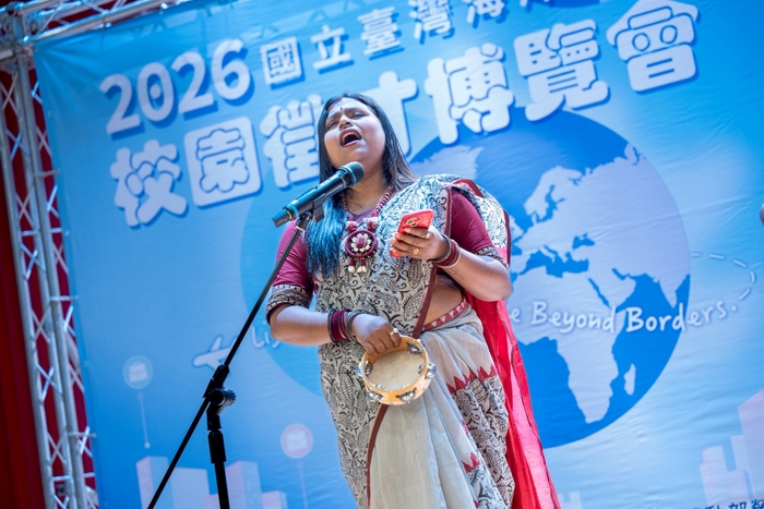 印度雙人組表演(主唱:Sneha)