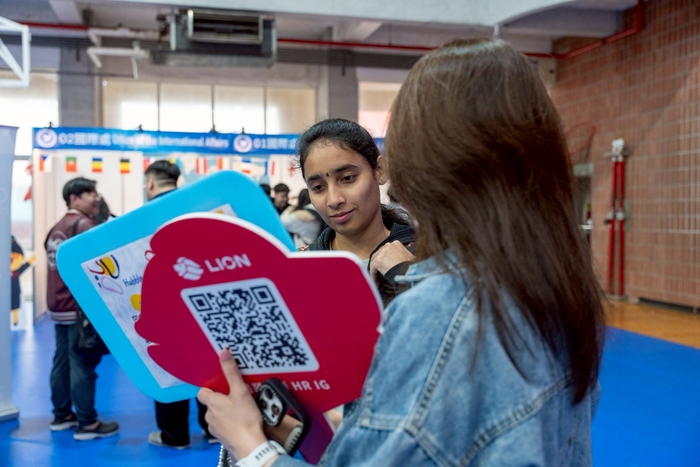 外國學生與雄獅旅遊交流